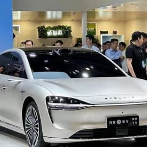 极狐阿尔法S先行版PRO限时钜惠，高阶智驾触手可及