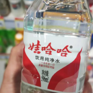 娃哈哈传承难题：宗馥莉辞职风波背后的股权与管理挑战