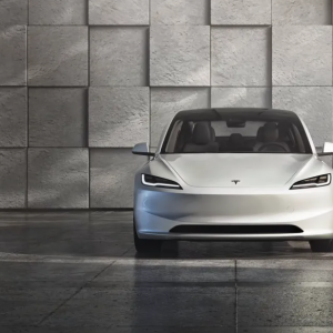 特斯拉城区Autopilot突袭上线：体验难寻，效果待考