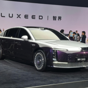 尊界S800豪华发布会引发风波，品牌前景充满挑战